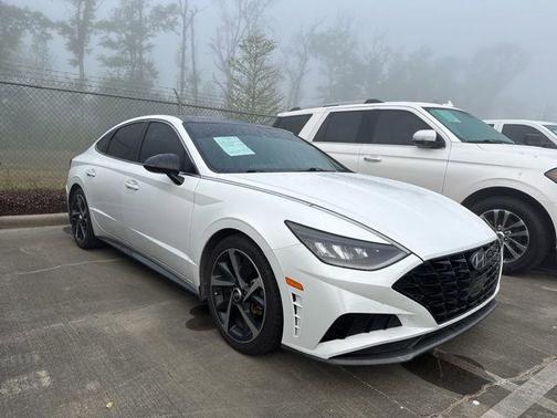 Quartz White 2022 Hyundai SONATA SEL Plus