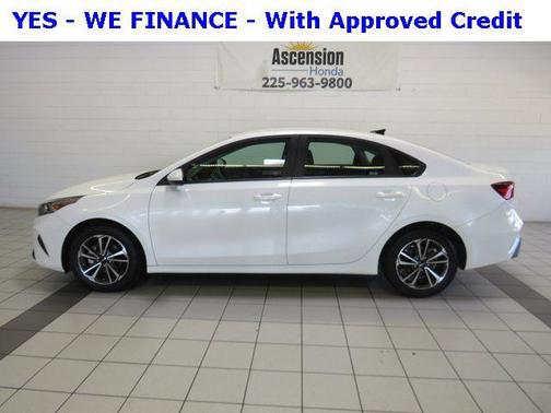 2024 Kia Forte LXS