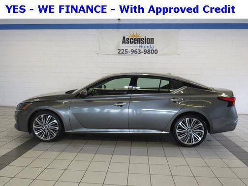 2023 Nissan Altima 2.5 SL