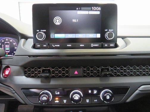 2025 Honda Accord LX 1.5T