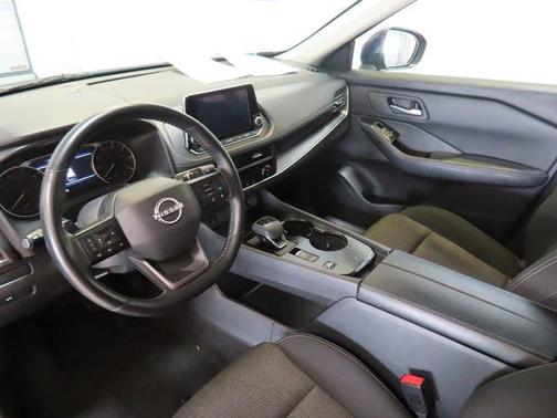 Deep Ocean Blue Pearl 2025 Nissan Rogue SV