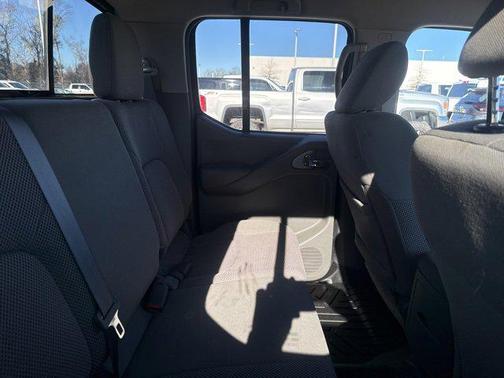 2020 Nissan Frontier SV