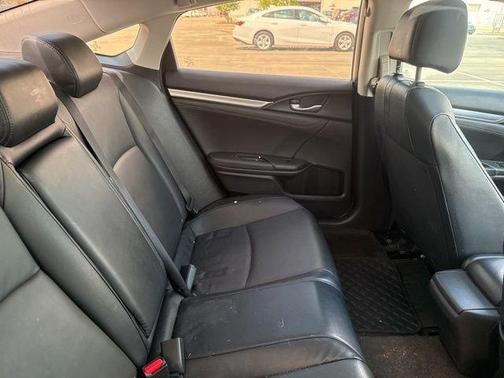 Lunar Silver Metallic 2017 Honda Civic EX-L