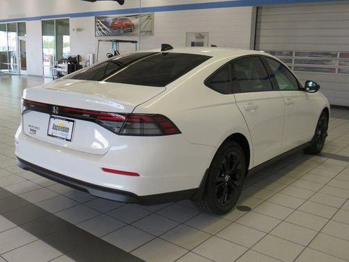 2025 Honda Accord Sport SE 1.5T