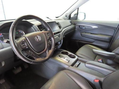 Platinum White Pearl 2022 Honda Ridgeline RTL
