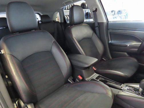 2024 Mitsubishi Outlander Sport 2.0 ES