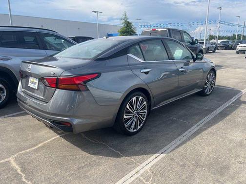 2023 Nissan Altima 2.5 SL