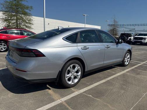 2025 Honda Accord LX 1.5T