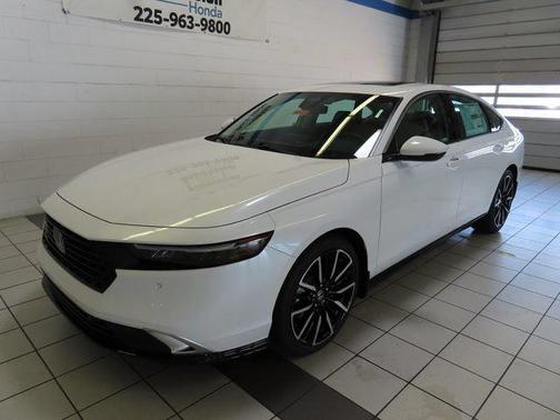 Platinum White Pearl 2026 Honda Accord Hybrid Touring