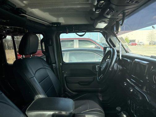 2023 Jeep Gladiator Sport S