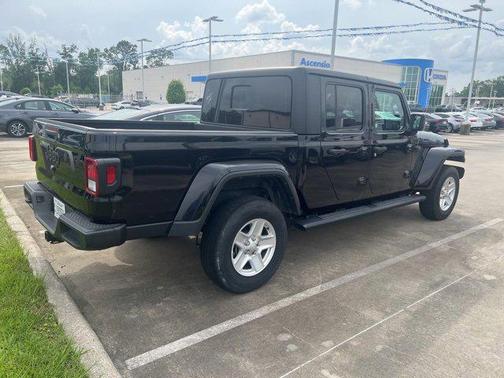 2023 Jeep Gladiator Sport S