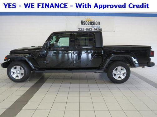 2023 Jeep Gladiator Sport S