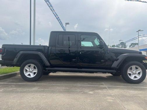 2023 Jeep Gladiator Sport S