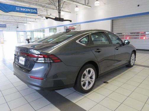 2025 Honda Accord LX 1.5T