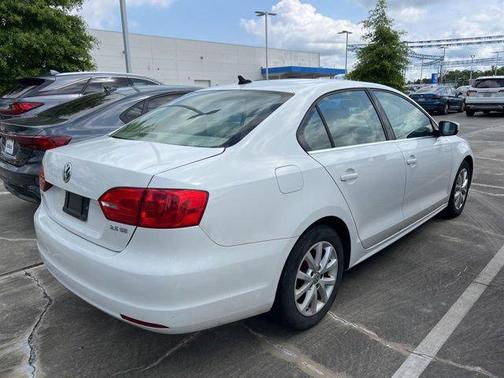 Candy White 2013 Volkswagen Jetta SE