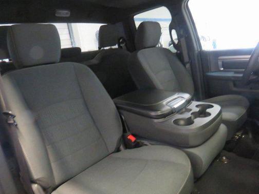 2022 RAM 1500 Classic Warlock Quad Cab 4x4 6'4' Box