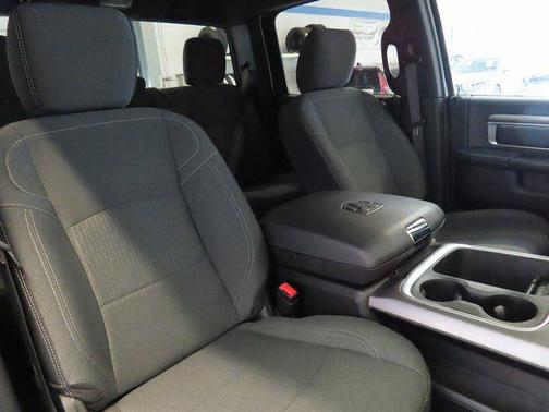 2023 RAM 1500 Classic Warlock Crew Cab 4x4 5'7' Box