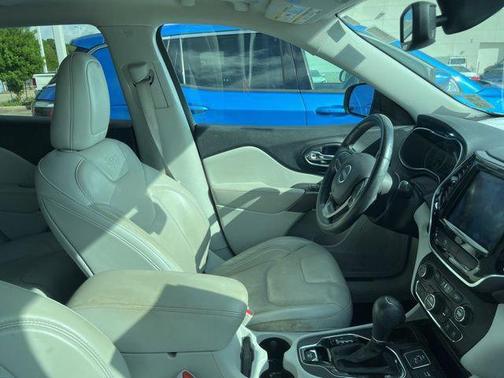 Bright White Clearcoat 2019 Jeep Cherokee Limited