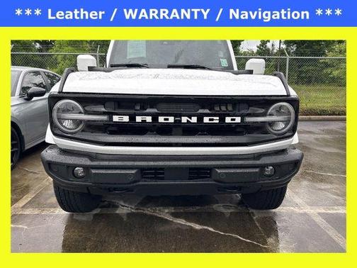 Oxford White 2024 Ford Bronco Outer Banks