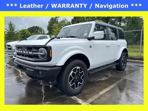 Oxford White 2024 Ford Bronco Outer Banks