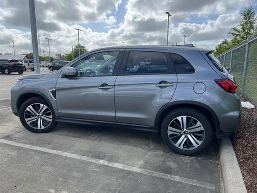 2025 Mitsubishi Outlander Sport SE