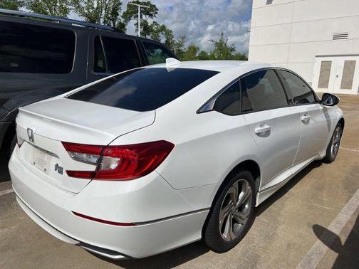 Platinum White Pearl 2018 Honda Accord EX-L