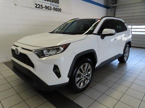 2019 Toyota RAV4 XLE Premium
