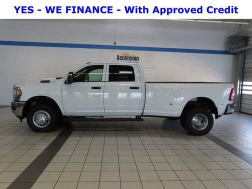 Bright White Clearcoat 2024 RAM 3500 Tradesman Crew Cab 4x4 8' Box