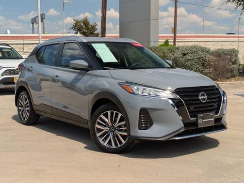 2023 Nissan Kicks SV
