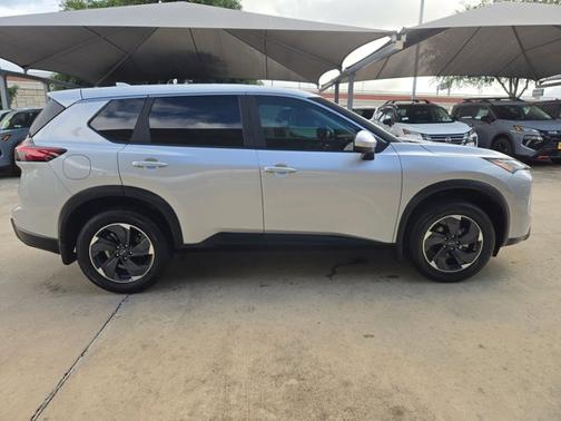 Brilliant Silver Metallic 2025 Nissan Rogue SV