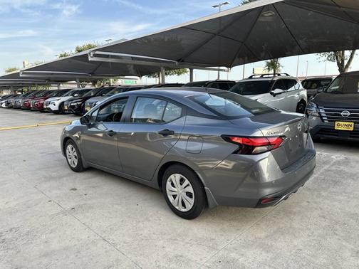 2023 Nissan Versa 1.6 S