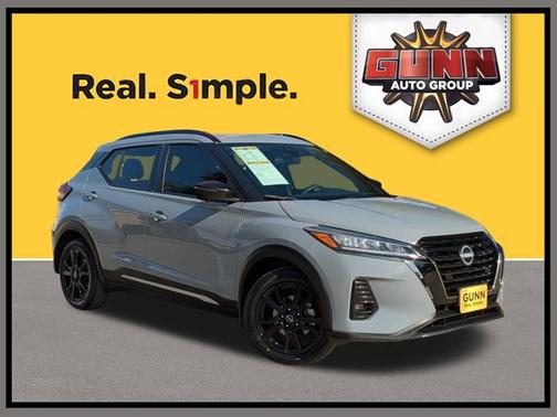 2023 Nissan Kicks SR