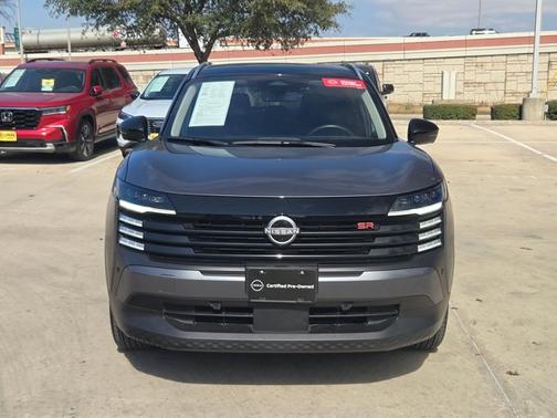 2025 Nissan Kicks SR