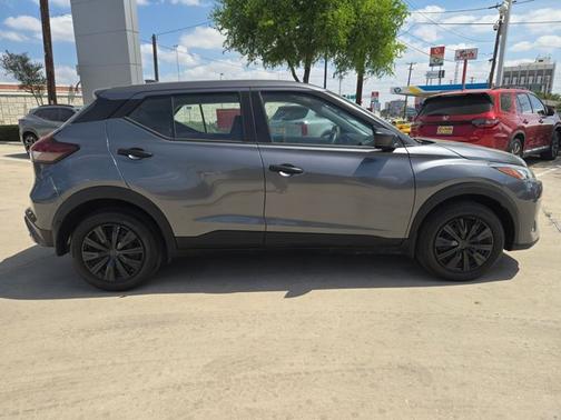 2024 Nissan Kicks S