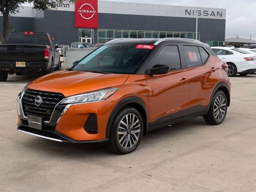 2023 Nissan Kicks SV