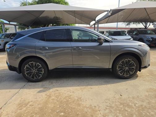 Gun Metallic 2026 Nissan Murano Platinum