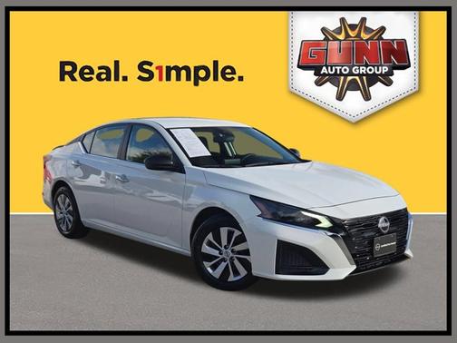 Glacier White 2025 Nissan Altima S