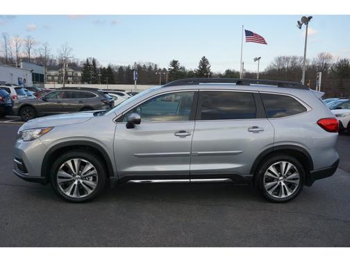 Photo 2 of 30 of 2021 Subaru Ascent Limited
