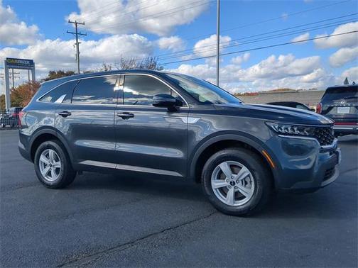2022 Kia Sorento LX