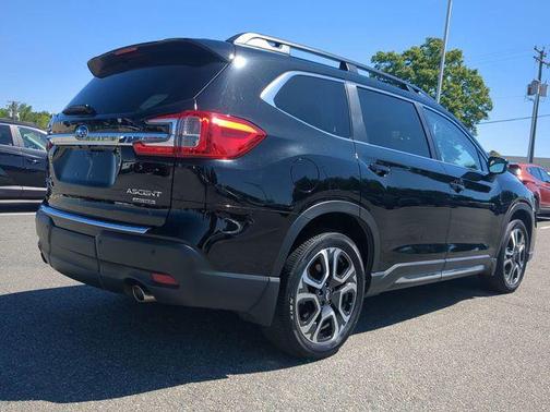 Crystal Black Silica 2023 Subaru Ascent Limited 7-Passenger