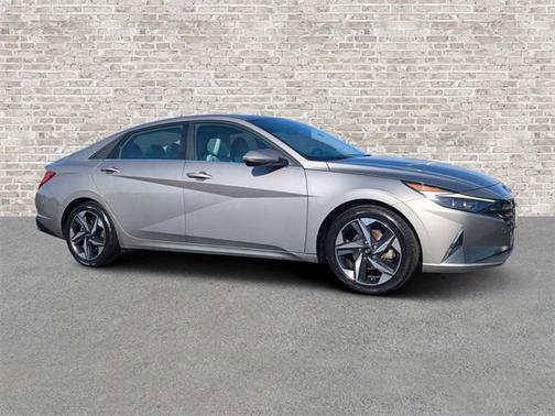 2022 Hyundai ELANTRA Limited