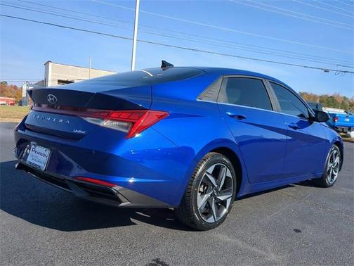 2023 Hyundai ELANTRA Limited