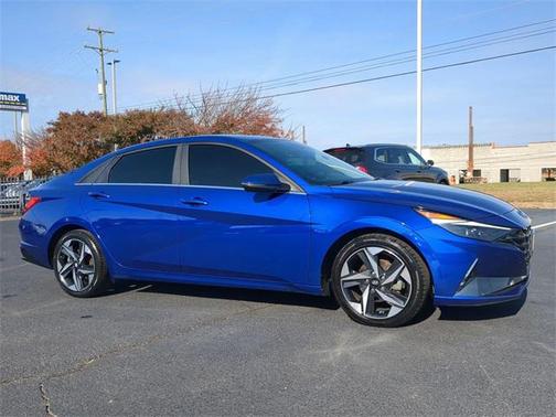 2023 Hyundai ELANTRA Limited