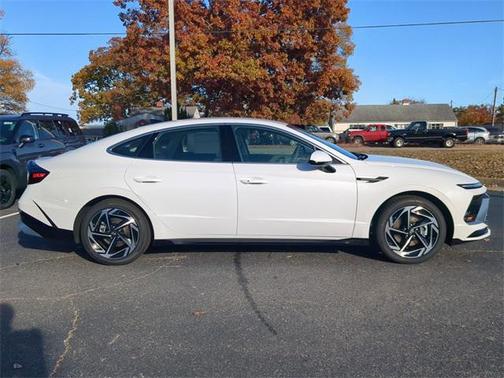 2026 Hyundai SONATA SEL