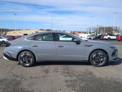 2026 Hyundai SONATA SEL