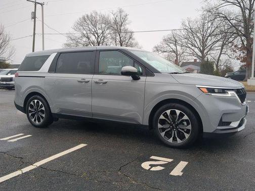2024 Kia Carnival EX
