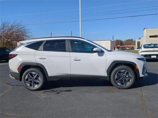 2026 Hyundai TUCSON Hybrid SEL