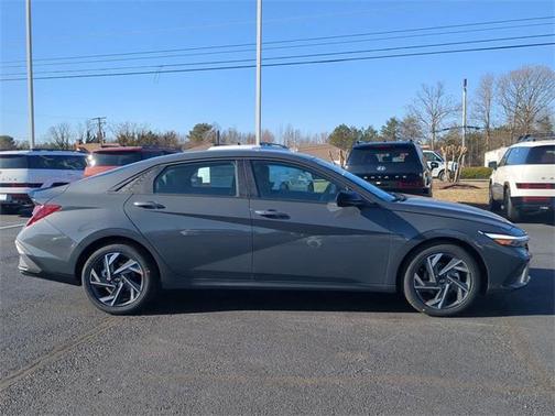 2025 Hyundai ELANTRA Sport