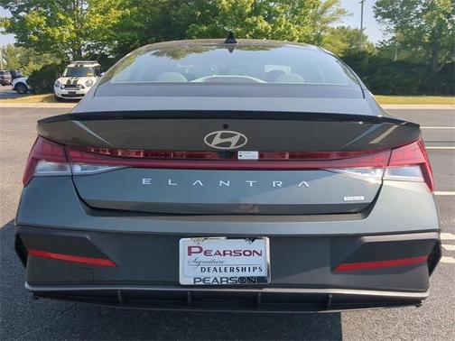 2025 Hyundai ELANTRA Sport