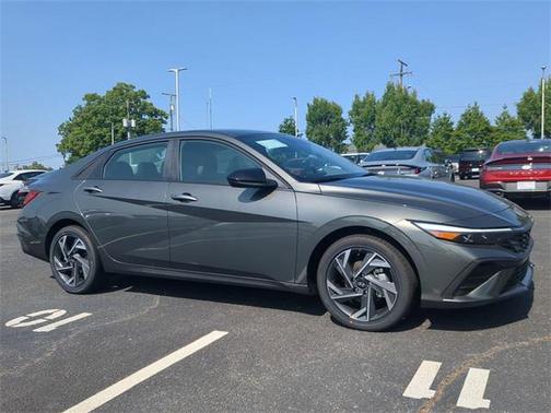 2025 Hyundai ELANTRA Sport